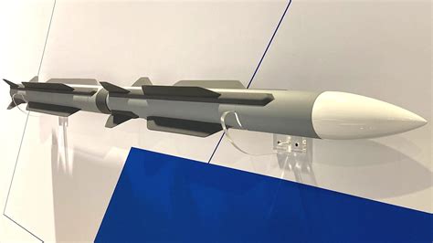 Boeing's Modular Air-To-Air Missile Concept Gets Air Force Funding