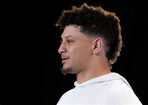 Dreads? Shaved? Patrick Mahomes says he will go with a different ...