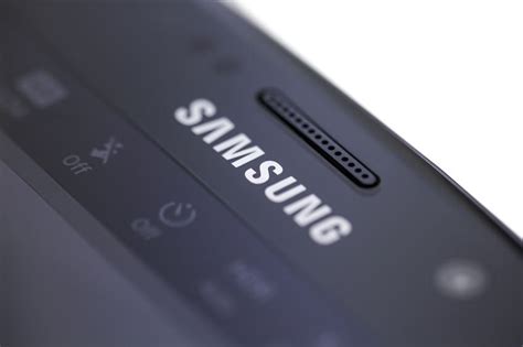 New curved-screen Samsung smart phone debuts on November 14 in US ...