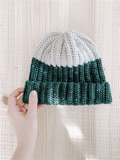 Crochet Hat - Dip Dye - 7 sizes baby to adult- free pattern