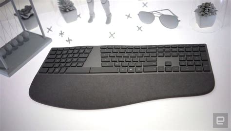 Microsoft's Surface Ergonomic Keyboard makes typing a pleasure | Engadget