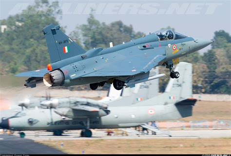 Photos: Hindustan Tejas LCA Aircraft Pictures | Air force wallpaper, Aircraft, Fighter jets