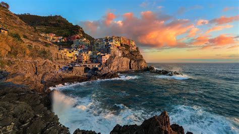 Download Town Italy Coast Man Made Manarola 4k Ultra HD Wallpaper