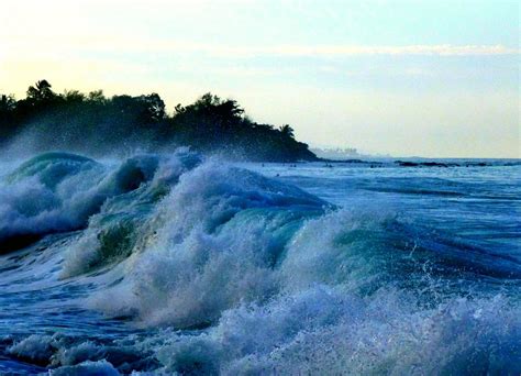 Raging Surf Photograph by Lori Seaman - Fine Art America