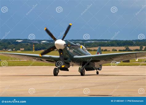 Vintage propeller plane stock image. Image of parking - 21483441