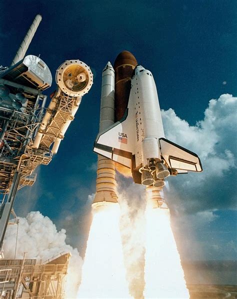 24 Spectacular Space Shuttle Launch Images