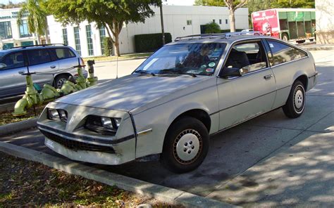 THE STREET PEEP: 1982 Pontiac J2000 Hatchback