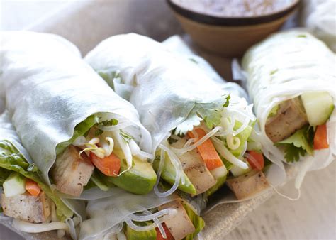 Thai Fresh Spring Rolls with Peanut Dipping Sauce - Meatless Monday