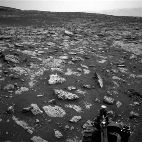 Curiosity Mars Rover: Pressing Onward Within Gale Crater