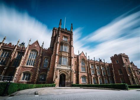 Queen's University Belfast: Fees, Reviews, Rankings, Courses & Contact info