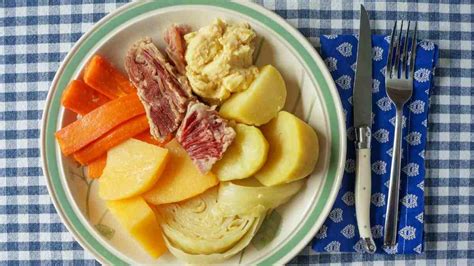 Classic Canadian Dishes: Jiggs Dinner - Canadian Food Focus