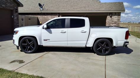 Chevy Colorado & GMC Canyon | Chevy colorado, Chevy trucks lowered, Gmc trucks