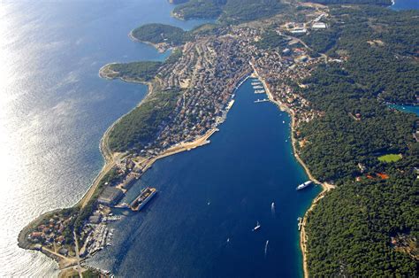 Mali Losinj Harbor in Mali Losinj, Losinj Island, Croatia - harbor ...