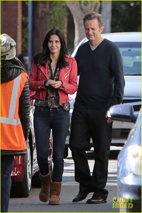 Courteney Cox & Matthew Perry Reunite for 'Cougar Town'!: Photo 3005808 | Cougar Town, Courteney ...