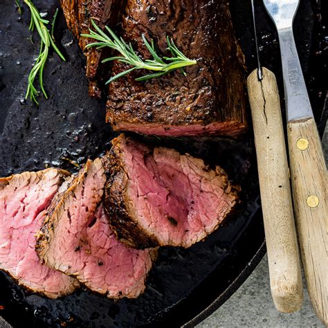 Rosemary-crusted beef fillet with horseradish cream - Simply Delicious