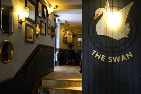 The Swan Kensington | London Pub Reviews | DesignMyNight