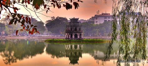 The heart of Hanoi - Hoan Kiem Lake – Rubicon Tours