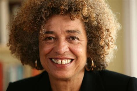 African Americans Forgotten in History: Angela Davis – The Blue & Gold