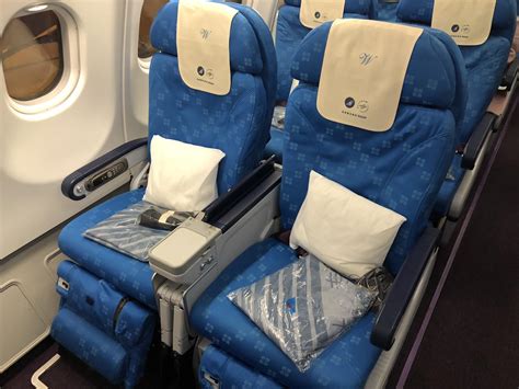 🇨🇳China Southern Airlines CZ319 Premium Economy Class Review Guangzhou ...