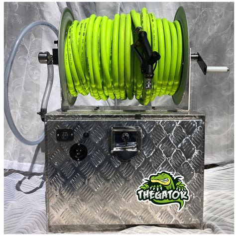 The GATOR 12V softwash system – Pressure City