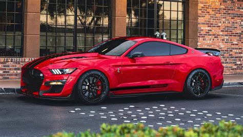 2022 Ford Mustang Shelby GT500KR Pushes V8 Engine to New Heights