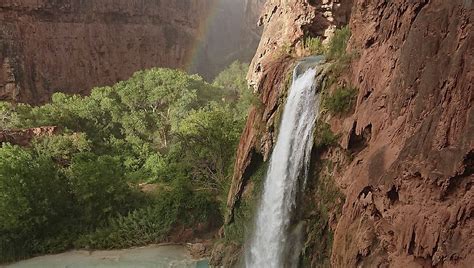 Flooding forces 200 evacuations near Grand Canyon waterfalls