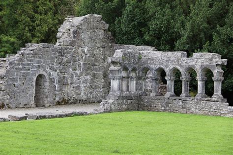 Irish Architecture and History – Part 1 – Irish Homes And Gardens