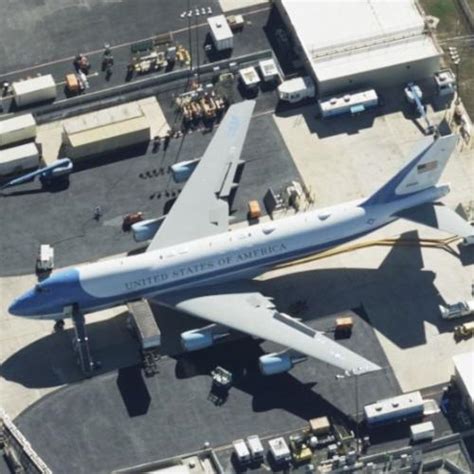 Boeing 747 Air Force One in San Antonio, TX - Virtual Globetrotting