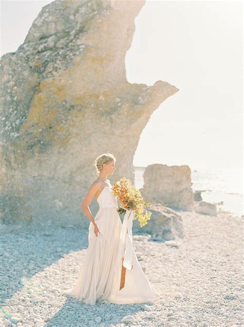 Breathtaking Beachside Wedding Inspiration