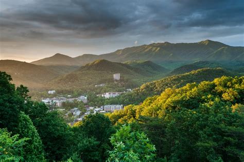 5 Free Things to Do in Gatlinburg and the Smoky Mountains | Gatlinburg Cabins | Gatlinburg Cabin ...