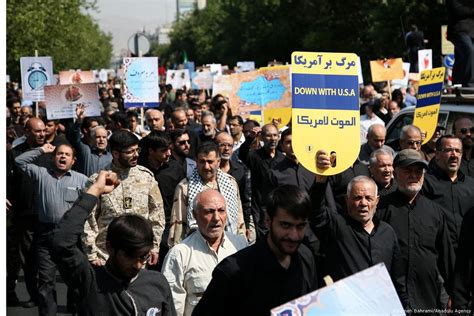 Anti-USA protest in Iran – Middle East Monitor