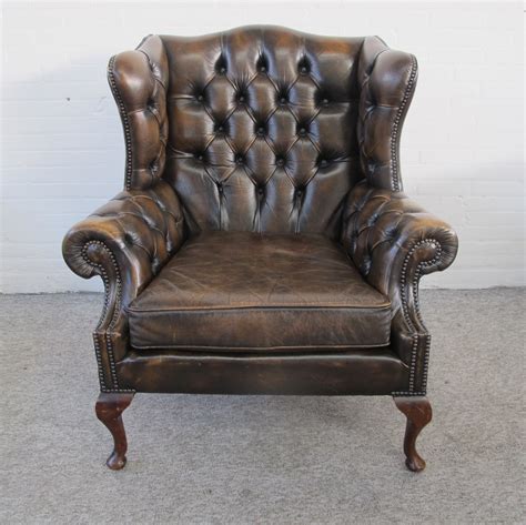 Vintage original Chesterfield armchair in brown leather, 1970s | #153872