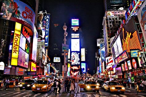 Times Square New York: The Most Famous Entertainment Centers in The ...