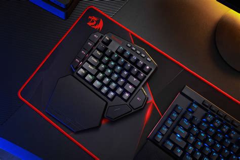 The Best One Handed Gaming Keyboard: Top 5 - GeekExtreme