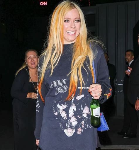 Pin by Daniela on Avril Lavigne in 2023 | Avril lavigne