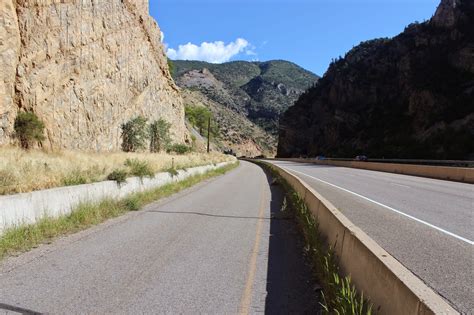 gjhikes.com: Glenwood Canyon Bike Trail