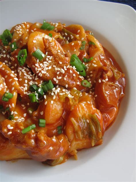 Inato lang Filipino Cuisine and More: Ddeokbokki (SPICY KOREAN RICE CAKE)