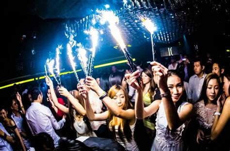 The Backpackers Guide To Nightlife In Kuala Lumpur - 5Chat