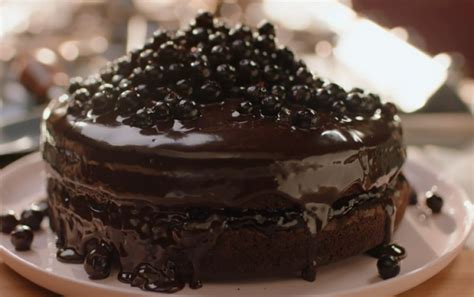 Nigella Lawson chocolate liquorice layer cake recipe on Simply Nigella | Liquorice recipes ...