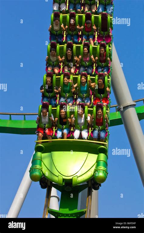 Hulk Roller Coaster Night