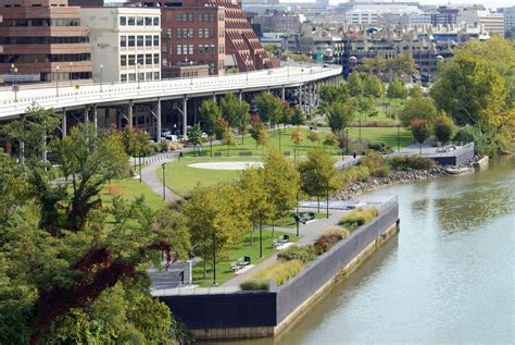 Georgetown Waterfront Park - Citytravelnyc