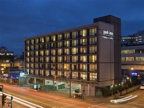 Park Inn & Suites By Radisson Vancouver, Bc (Park Inn & Suites by ...