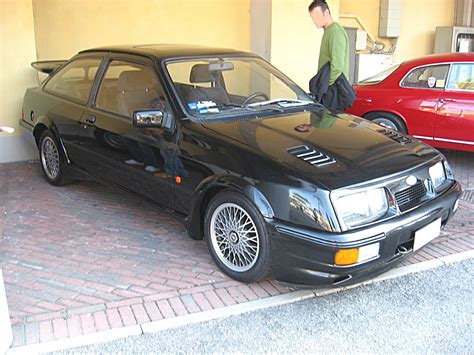 File:Ford Sierra-RS-Cosworth.JPG - Wikimedia Commons