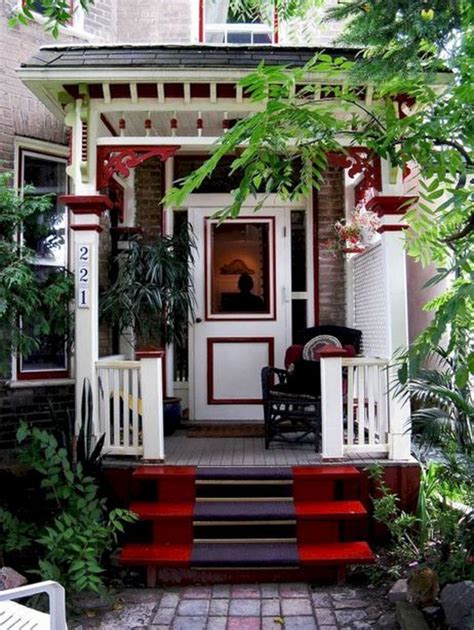 31 The Best Small Front Porch Ideas To Beautify Your Home - MAGZHOUSE