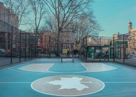 Charming Details of New York City Basketball Courts – Fubiz Media | New ...