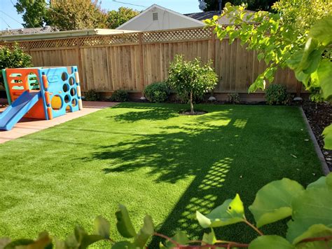 Artificial Grass Landscaping Ideas in Portland, Oregon