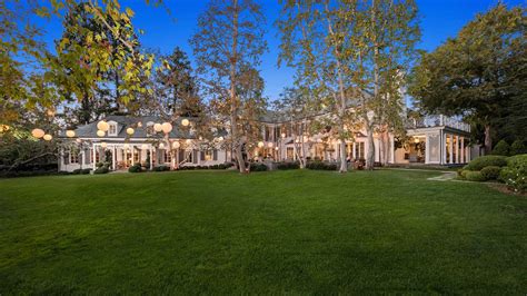 Celebrity Homes in Holmby Hills