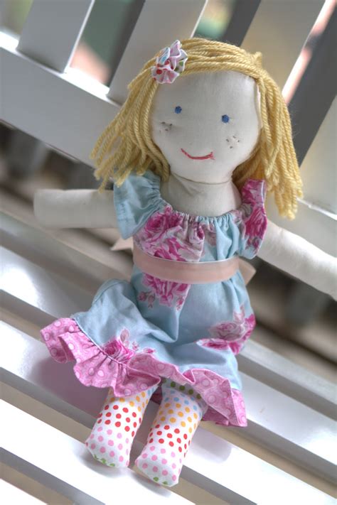 Quaint and Quirky: Rag Doll Tutorial - Body