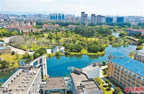 Fujian steps up efforts to build application-oriented universities