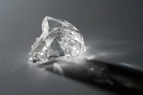 What Do Raw or Uncut Diamonds Look Like? - W D T L L?